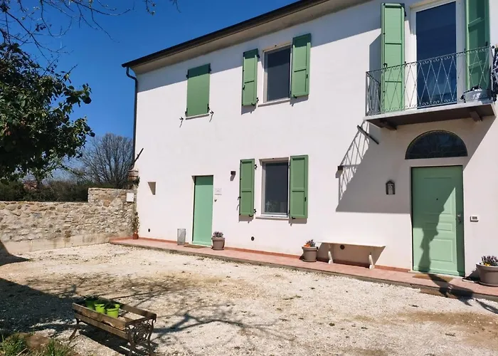 Bed & Breakfast La Casa Vecchia 3*