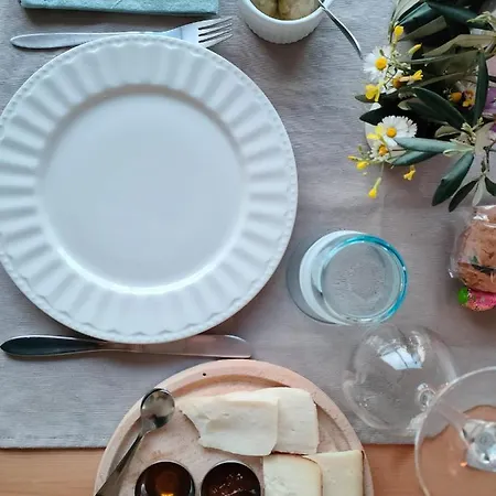La Casa Vecchia * Caniparola di Fosdinovo
